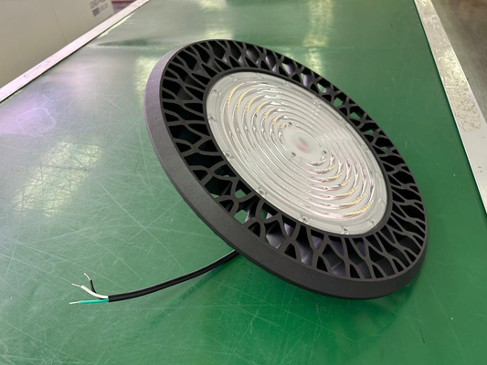IP65 Αδιάβροχο φως LED 200W με γρήγορη διάσπαση θερμότητας